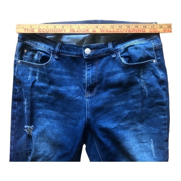 Women’s Destress Light Wash Anke jeans Size 20 in Excellent Used Condition - Picture 3 of 8